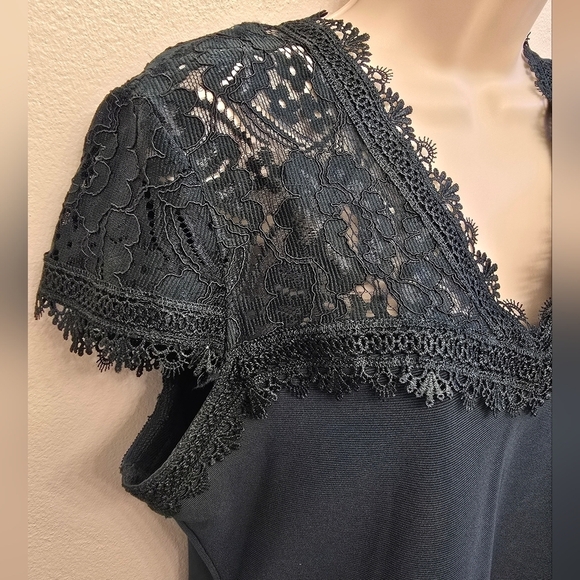 NWOT H&M Lace Blouse - Picture 7 of 7